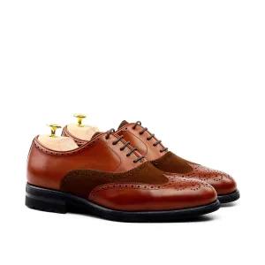 Unique Handcrafted Caramel Brown Wingtip Oxford w/ Full Brogue