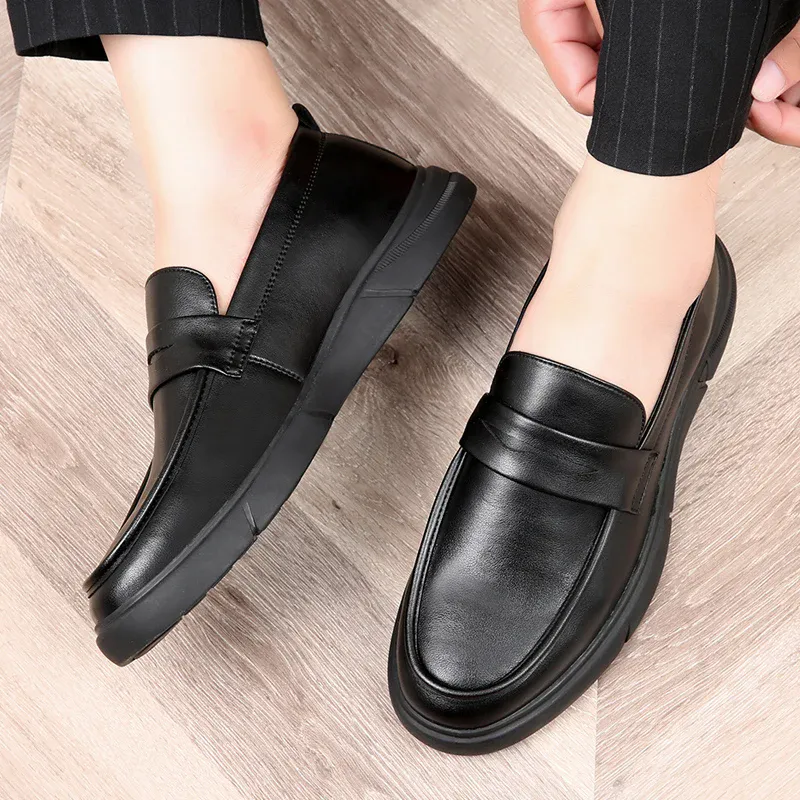 Versatile Black Round Toe Dress Shoes for Male