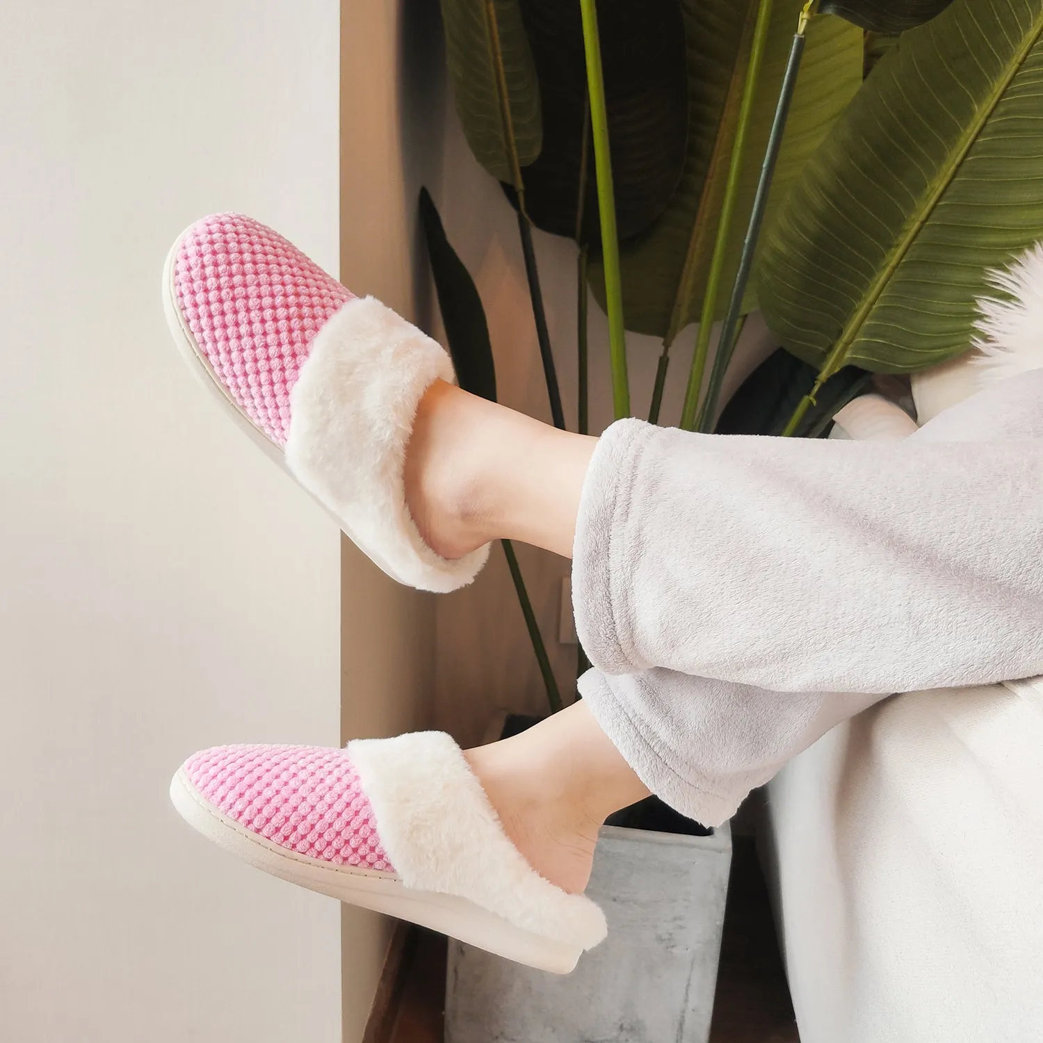 VONMAY Women's Slippers House Shoes Fleece Fuzzy Plush Lining Comfort Memory Foam Slip On Clog Coral Indoor/Outdoor
