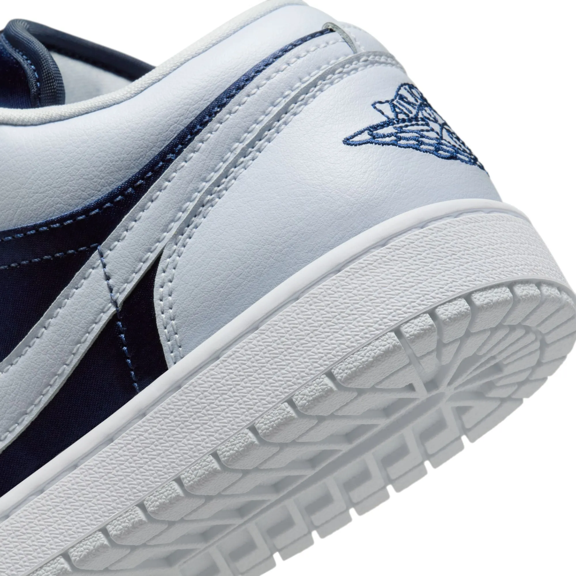 Womens Air Jordan 1 Low SE 'Football Grey'